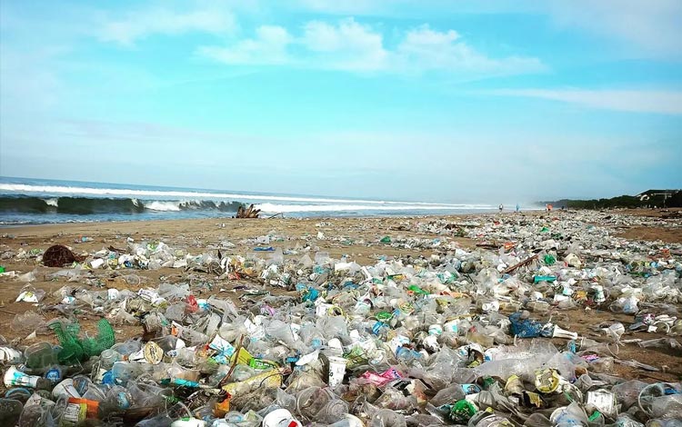 Miris! Ini Lho Berbagai Potret Pantai di Bali Yang Penuh Sampah